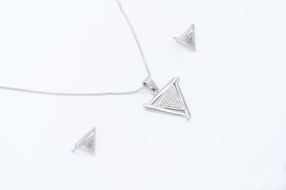 Trinity Gleam Set