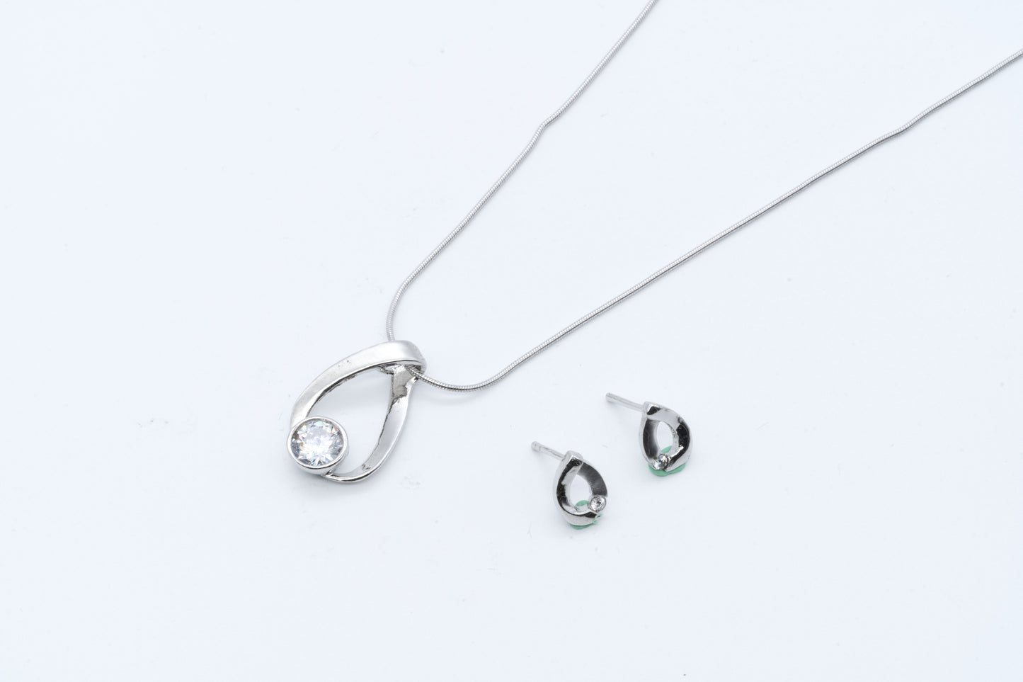 Elegant Teardrop Set
