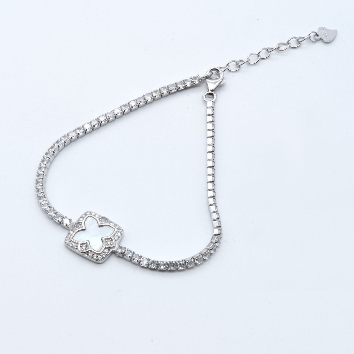 Eternal Grace Clover Bracelet