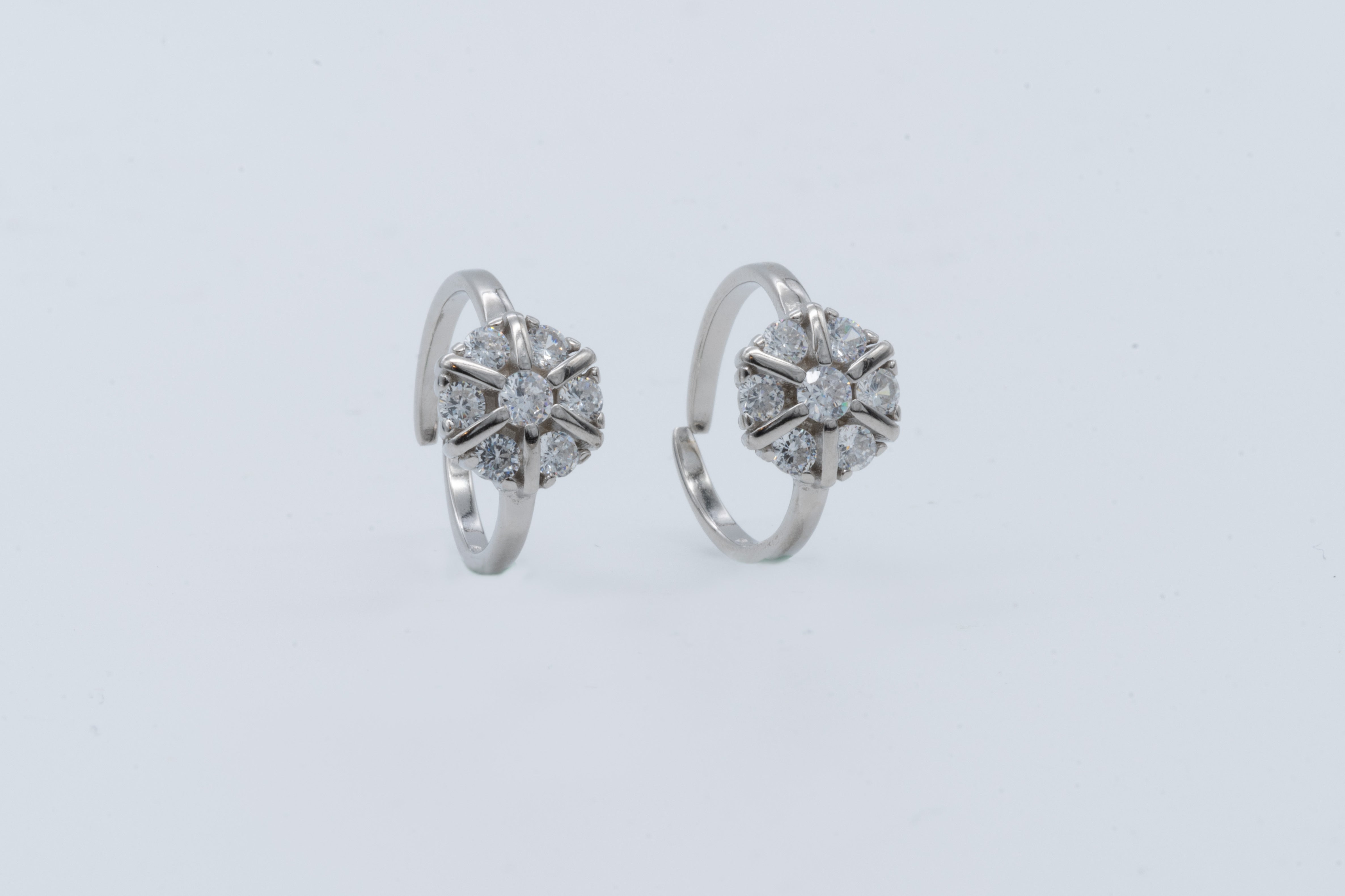Floral Cluster Toe Ring Set