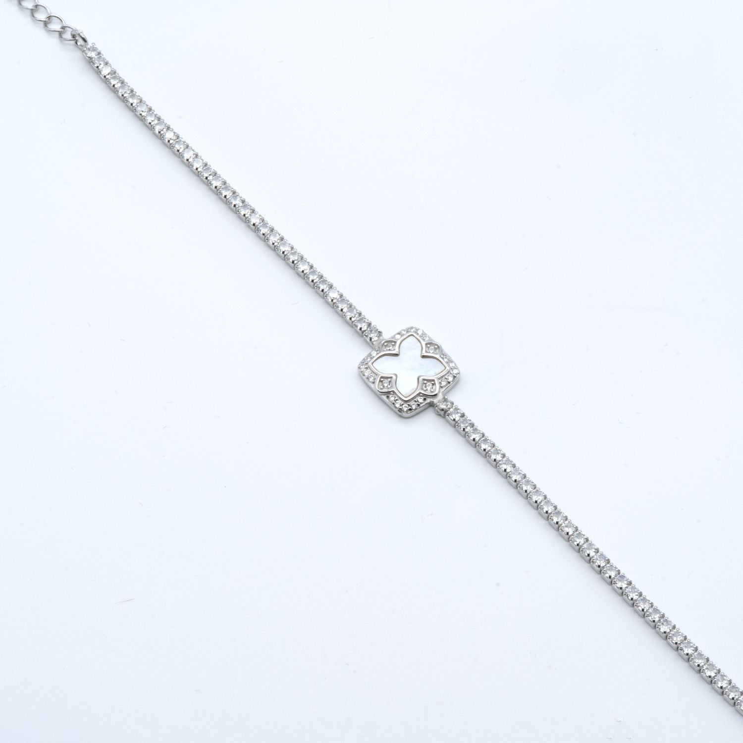 Eternal Grace Clover Bracelet