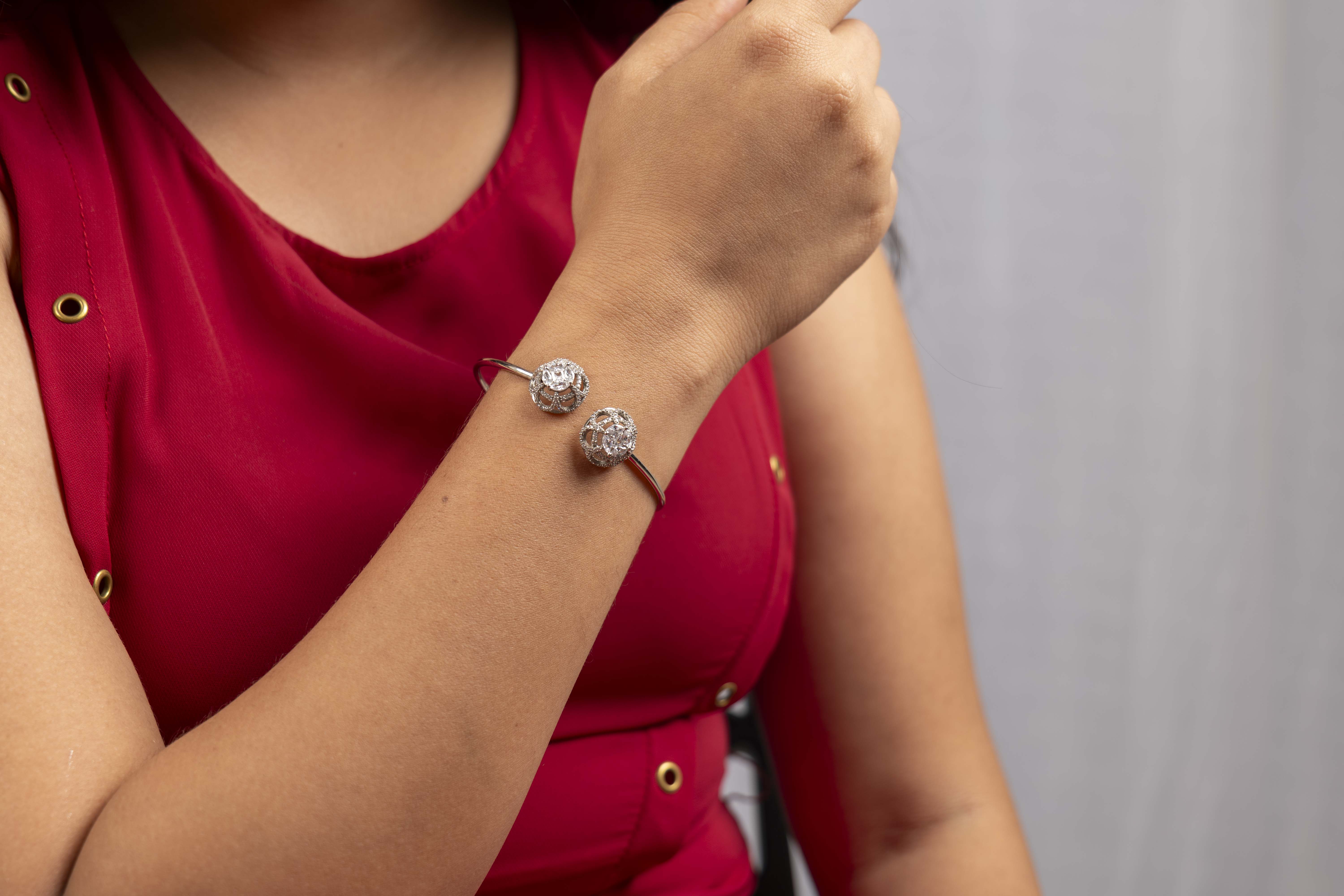 Radhika Twin Rose Bangle