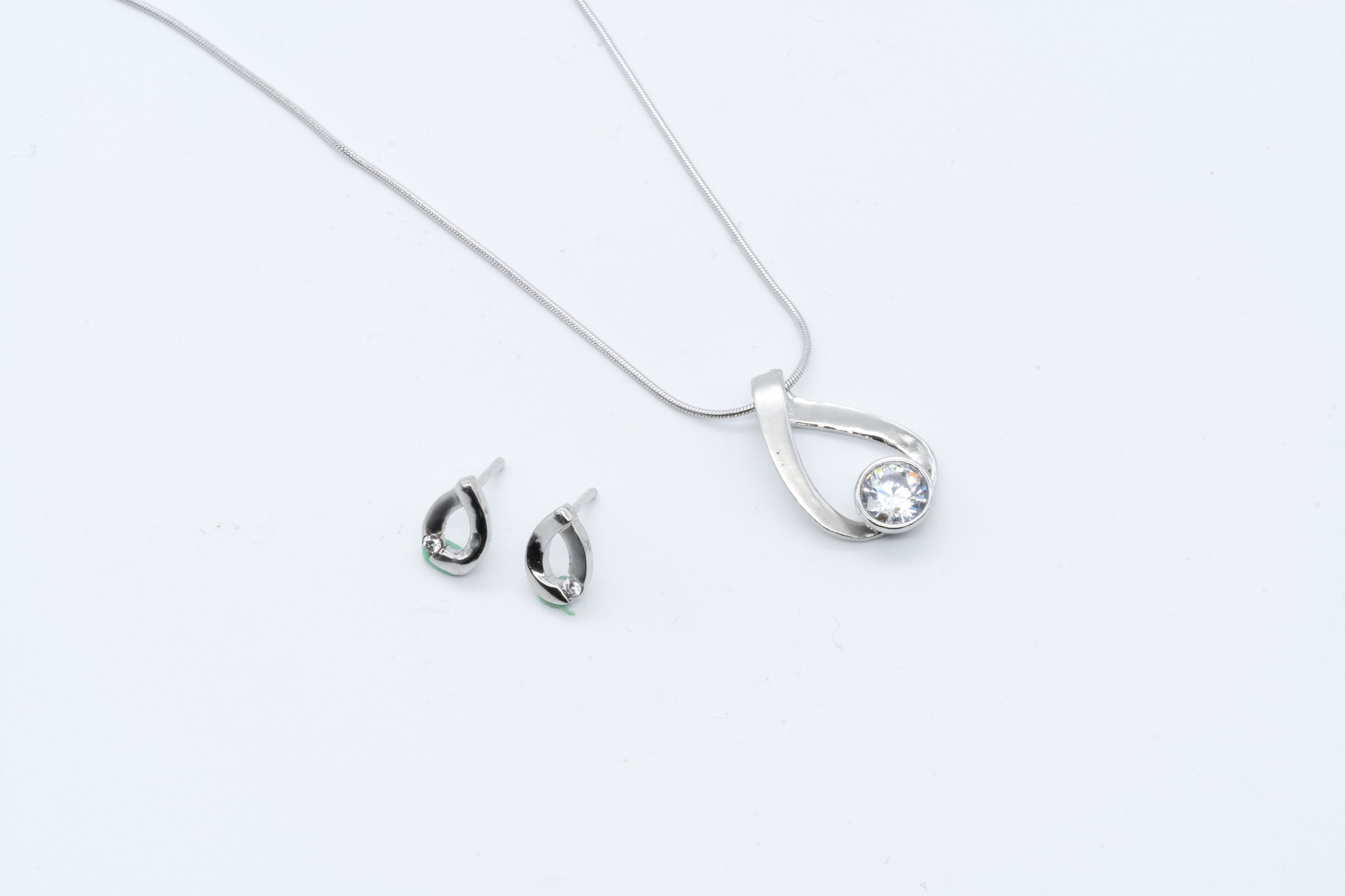 Elegant Teardrop Set