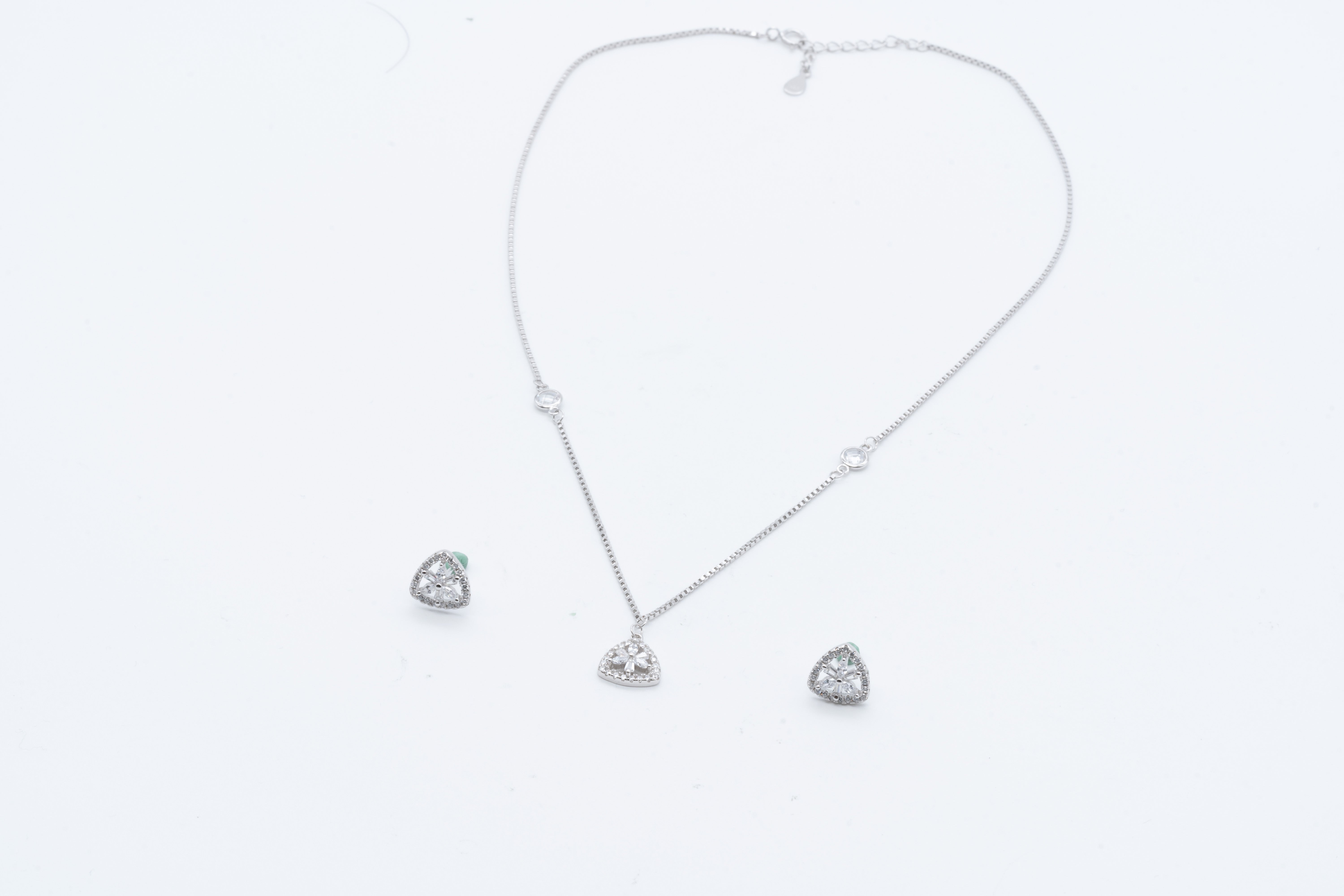 Triangular Elegance Set