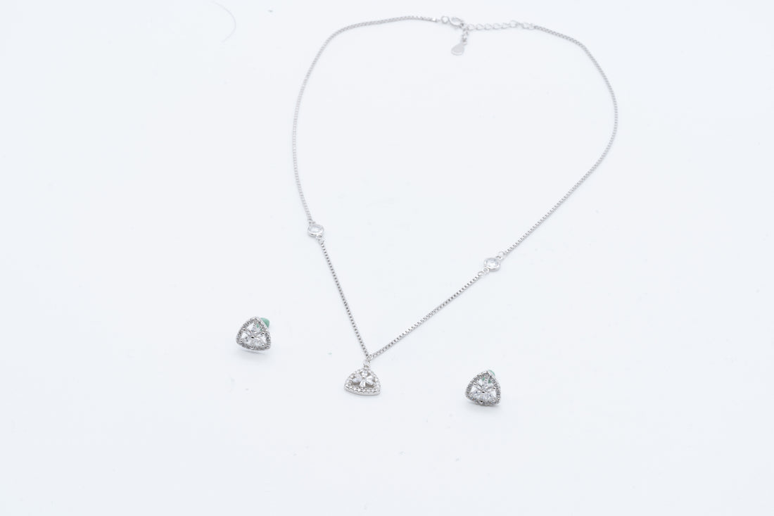 Triangular Elegance Set