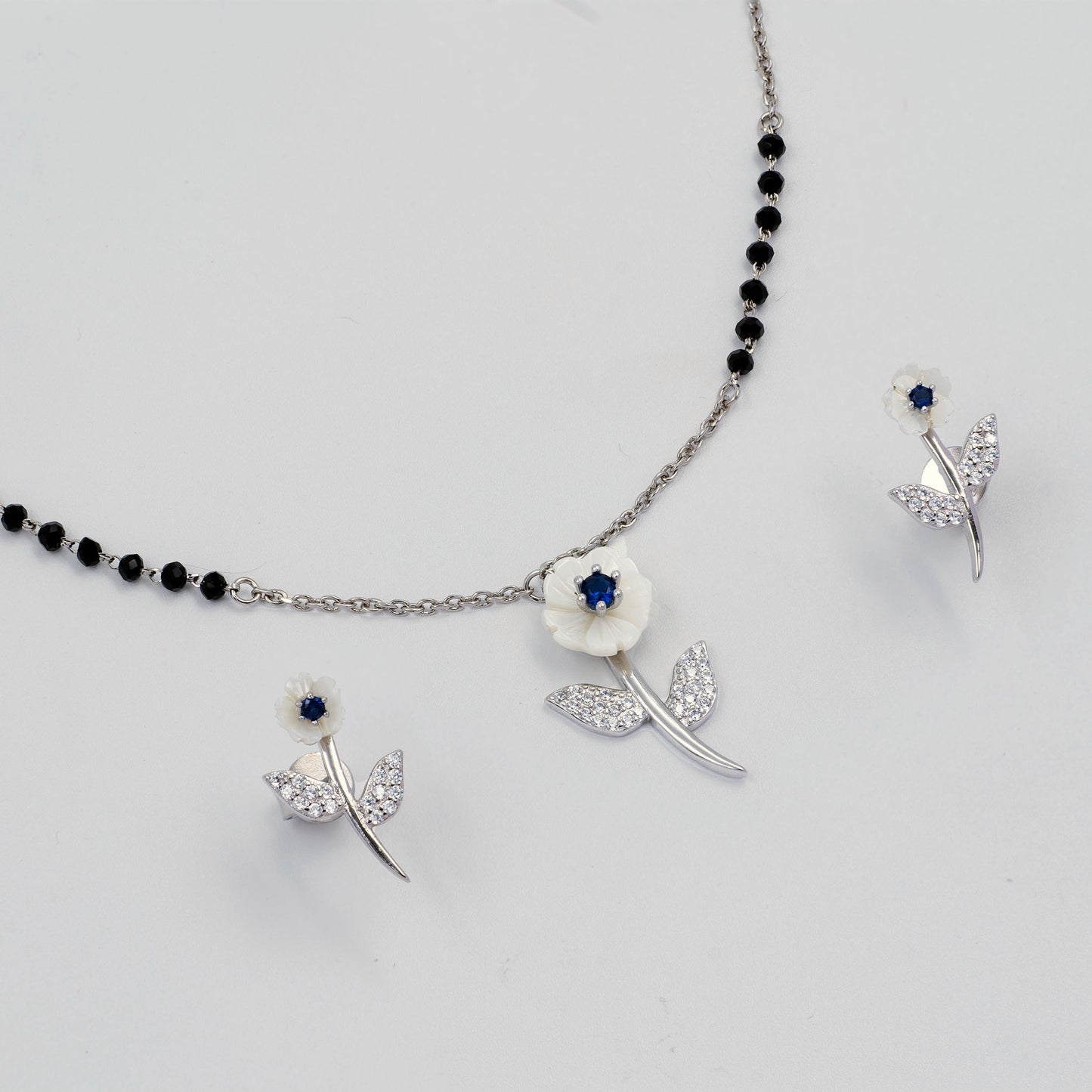 Blooming Flower Mangalsutra Set