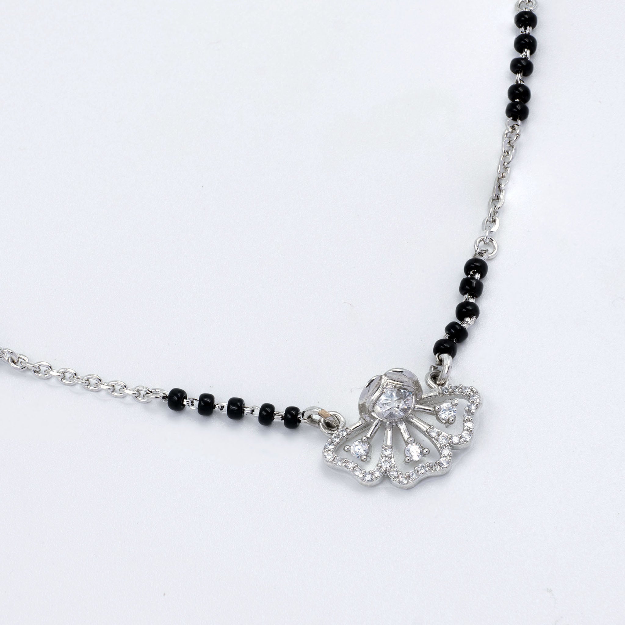 Fan Pendant Mangalsutra