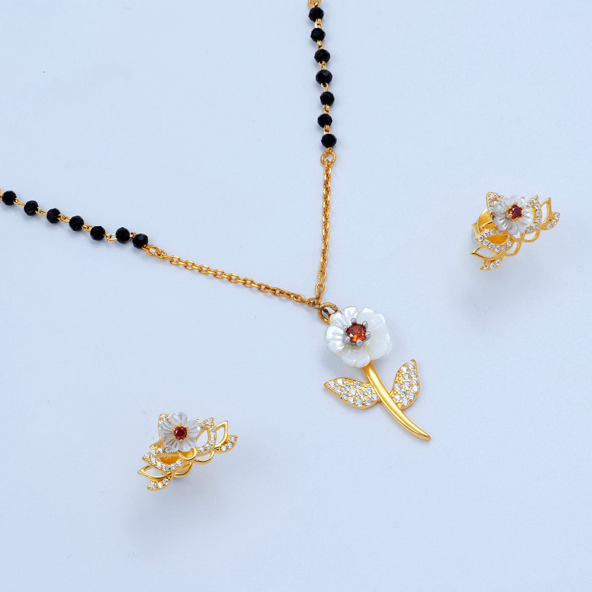 Blooming Flower Mangalsutra Set