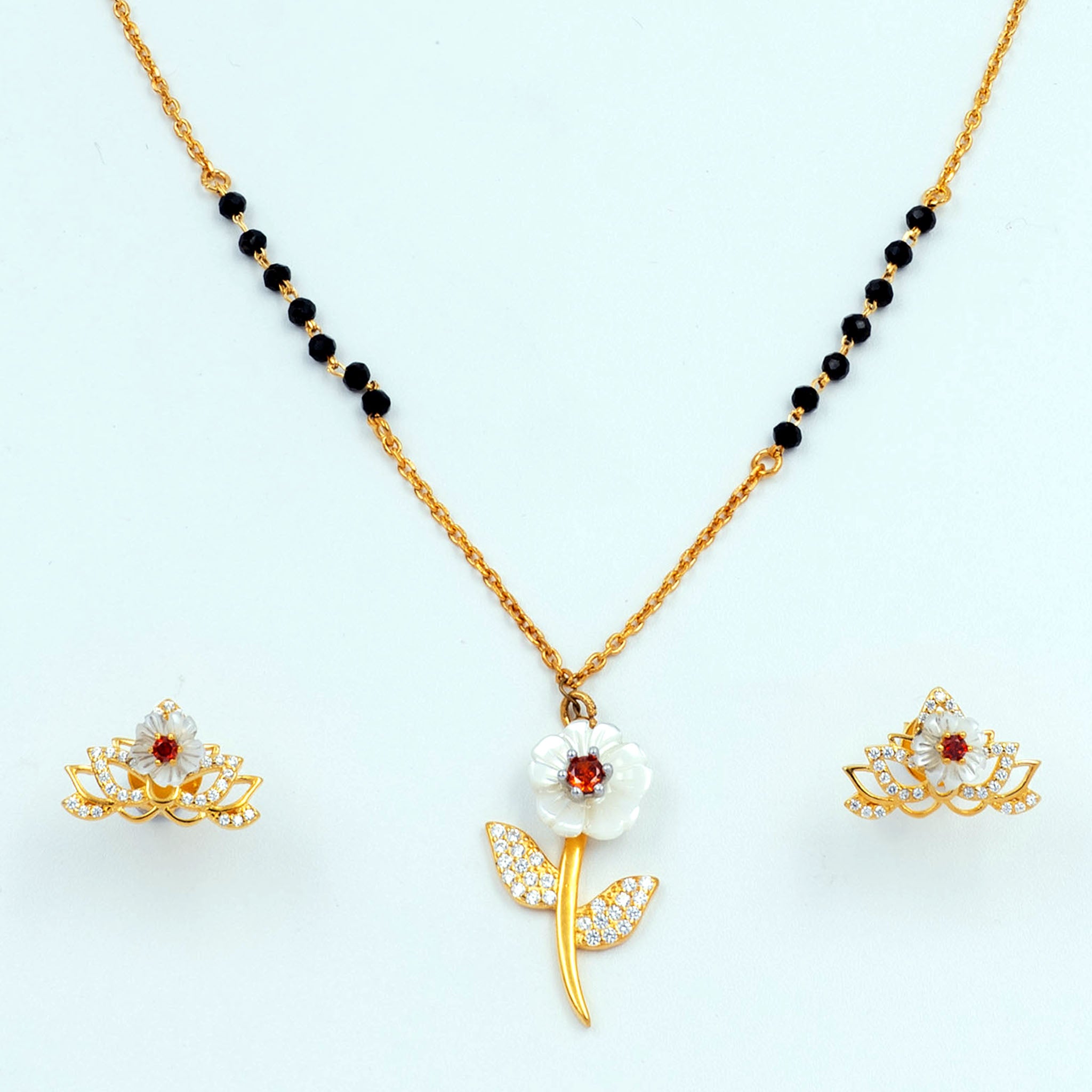 Blooming Flower Mangalsutra Set