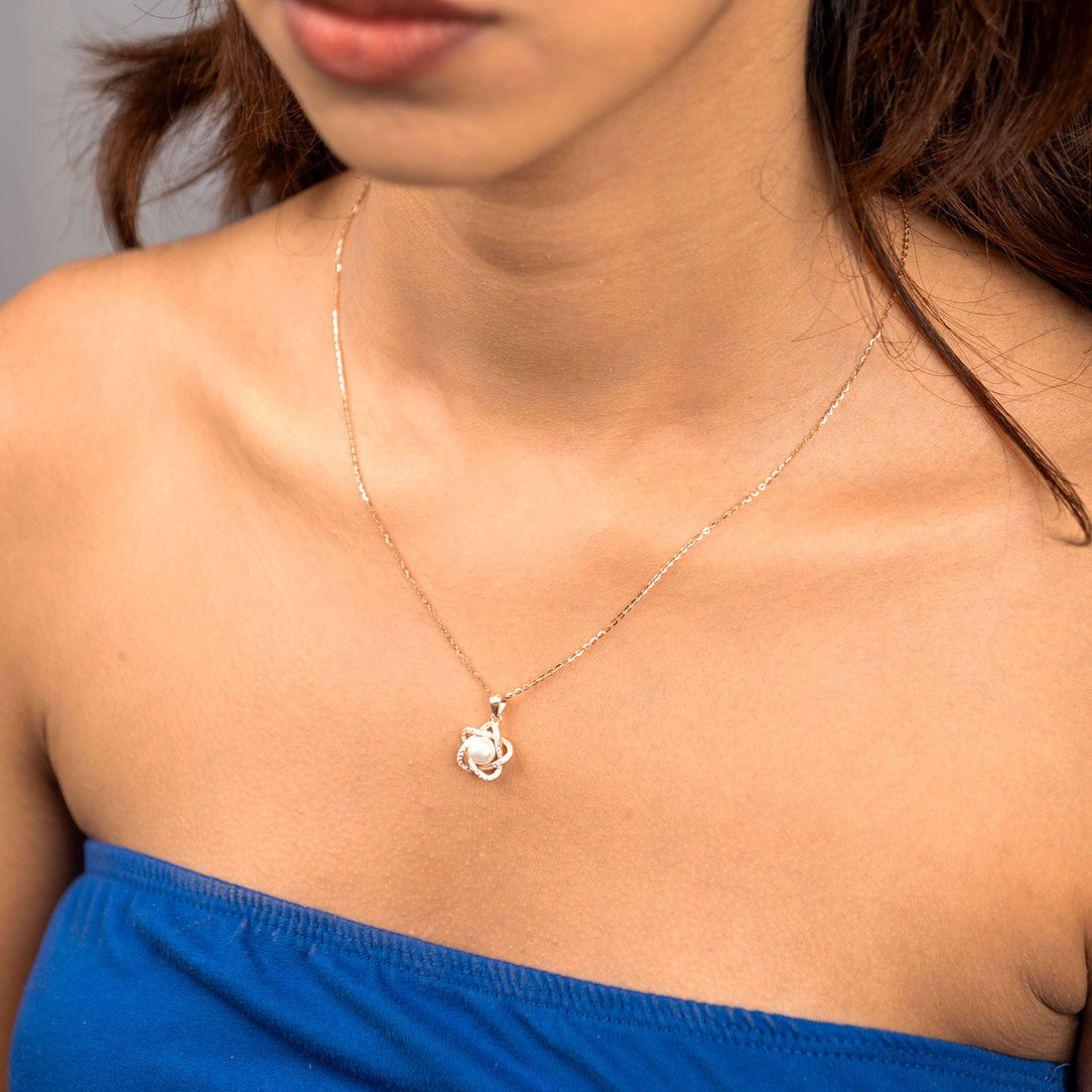 Eternal Pearl Knot