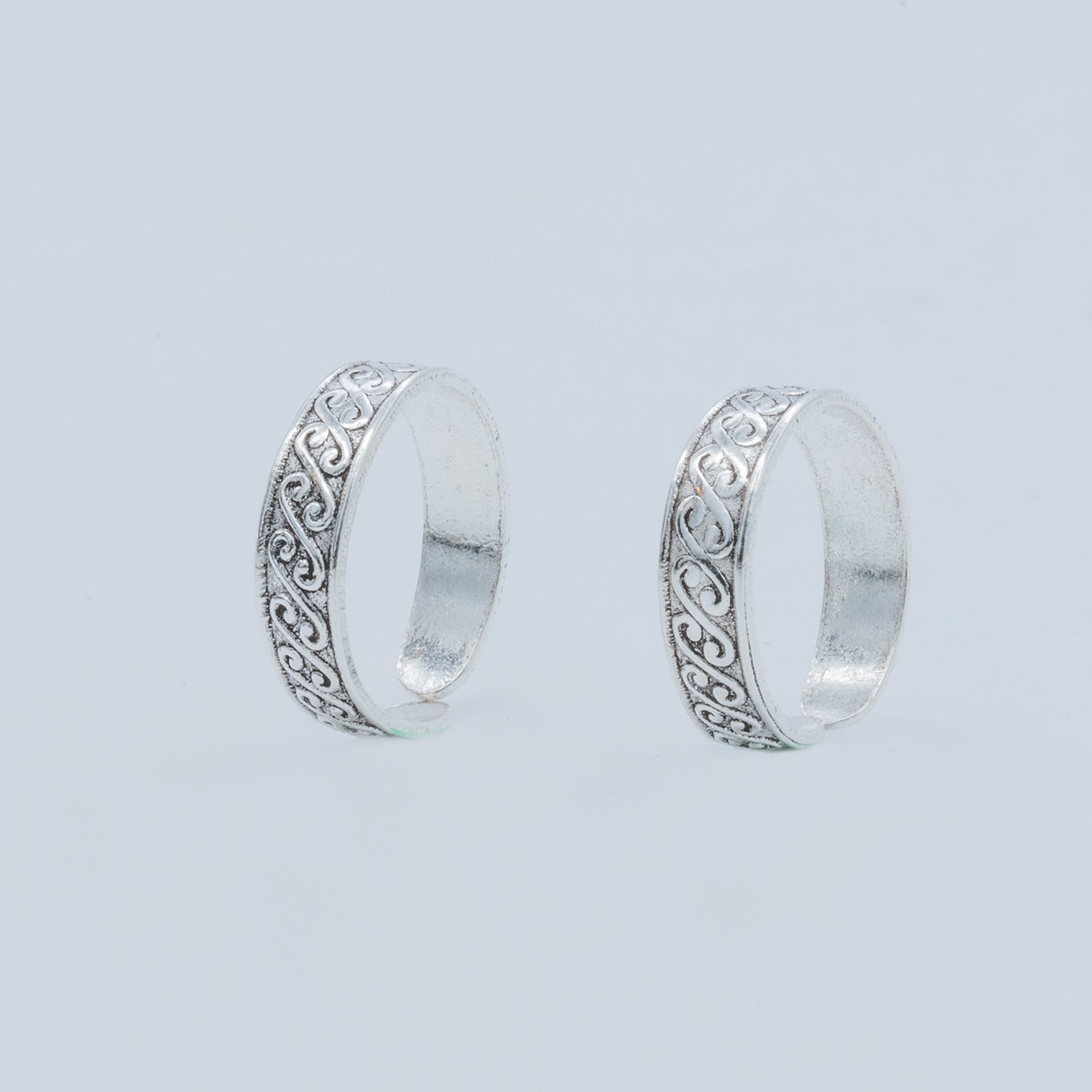 Swirl Pattern Toe Ring Set