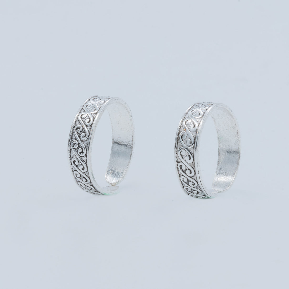 Swirl Pattern Toe Ring Set
