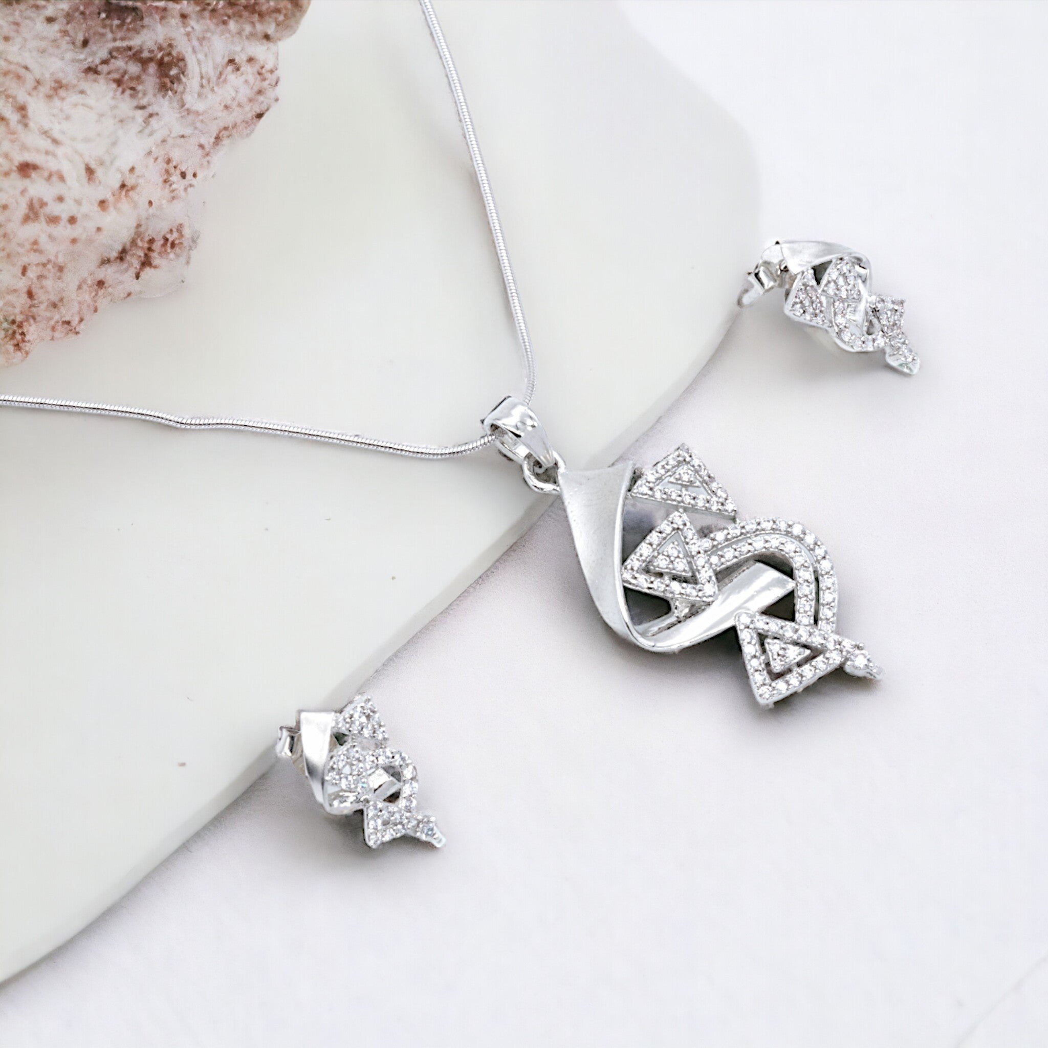 Ethereal Geometry Set