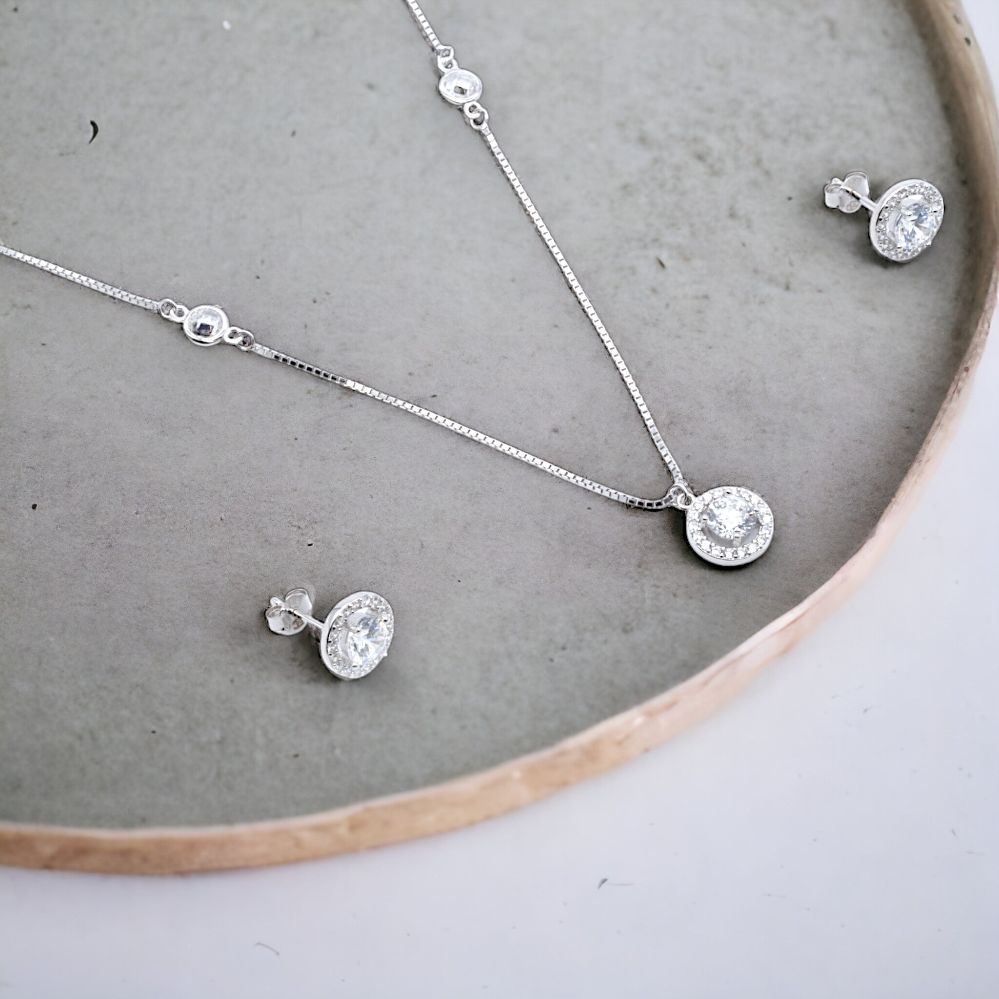 Radiant Brilliance Set