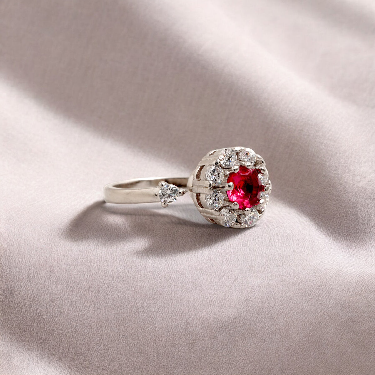 Ruby Spinner Ring – Mohh jewellery