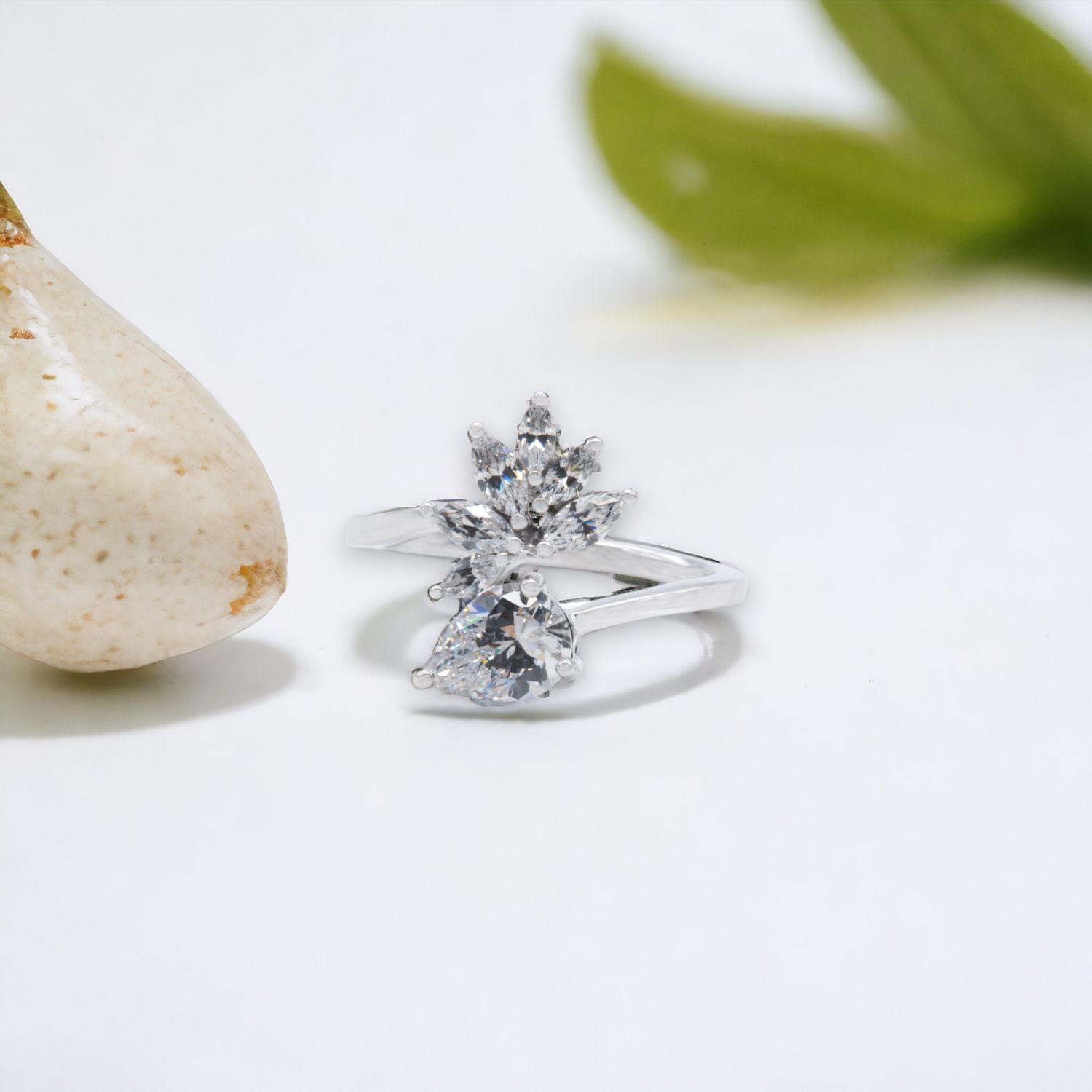 Floral Marquise Zircon Ring