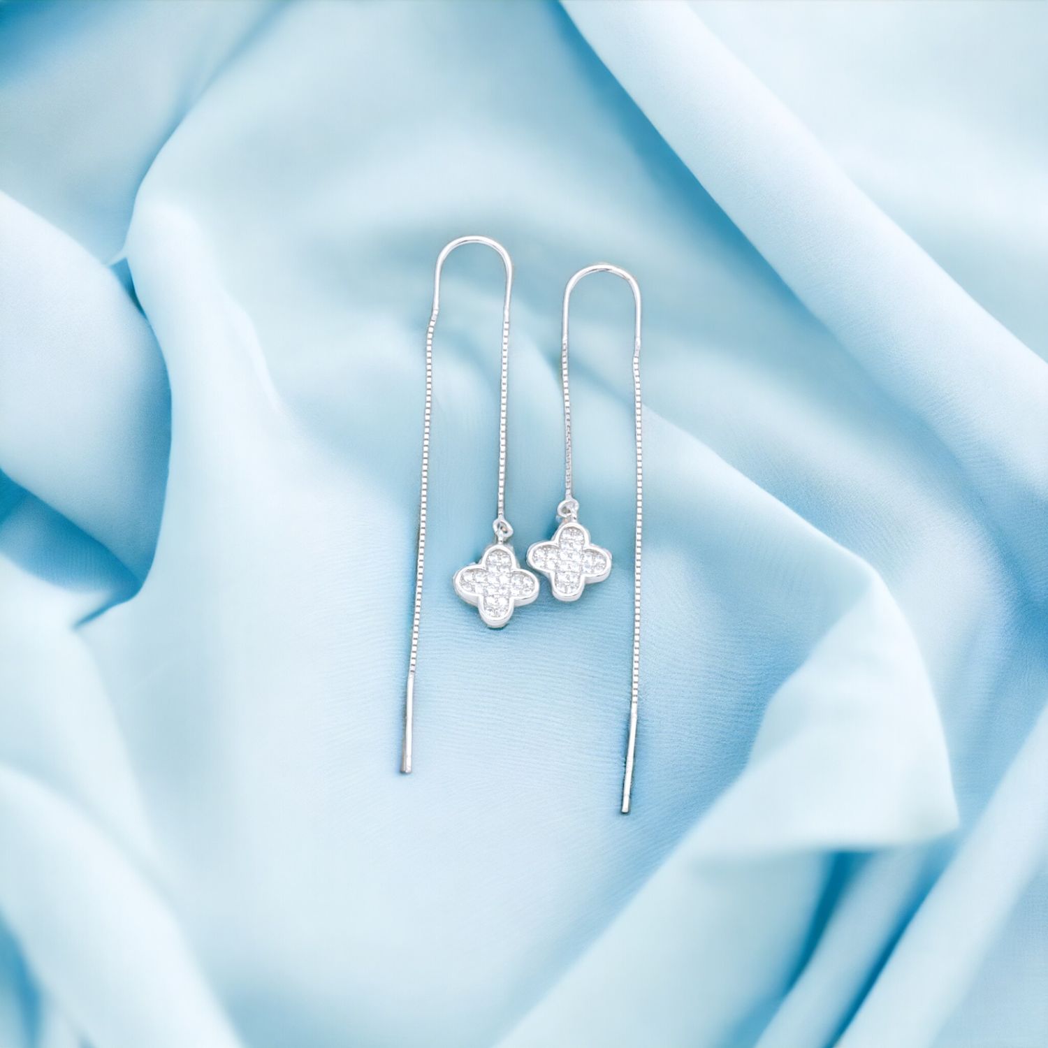 Clover Charm Sui Dhaga Earrings