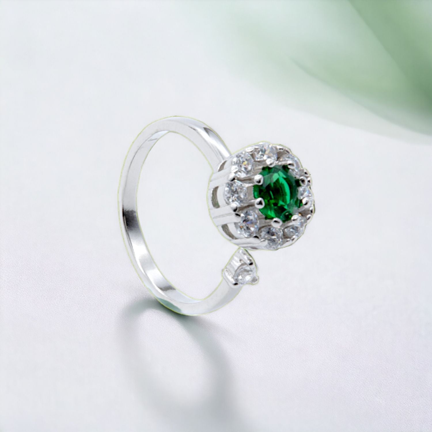 Emerald Spinner Ring