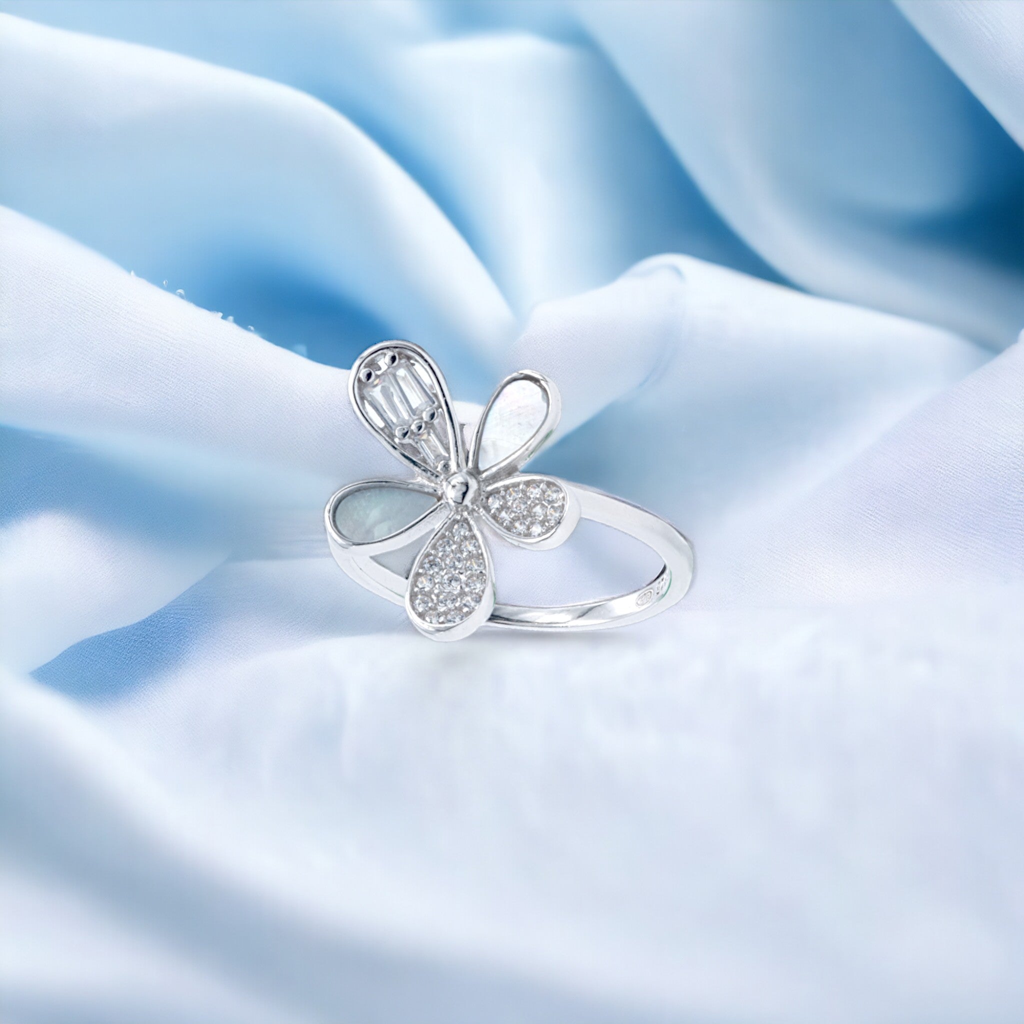 Silver MOP Petal Ring