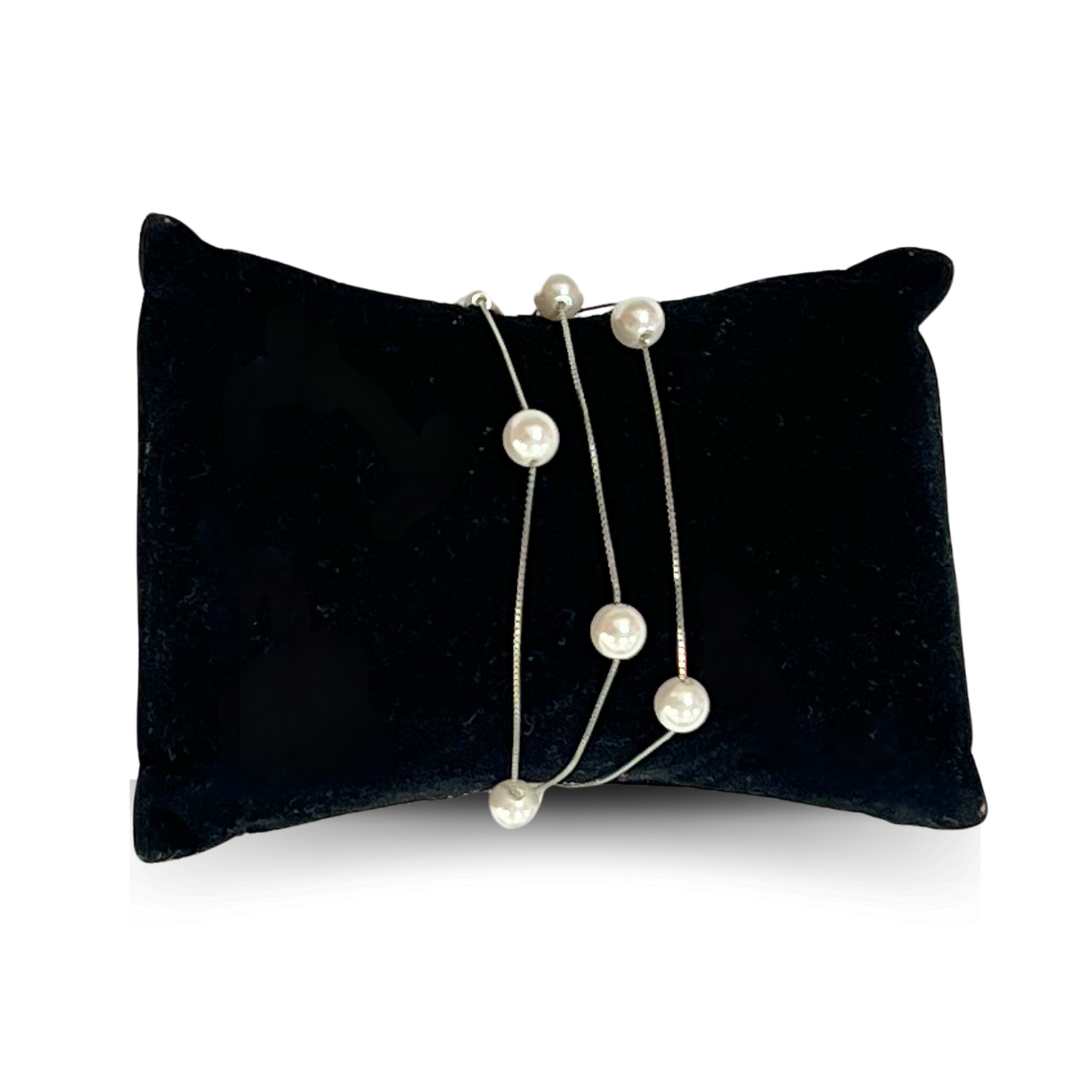 Lune Pearl Charm bracelet